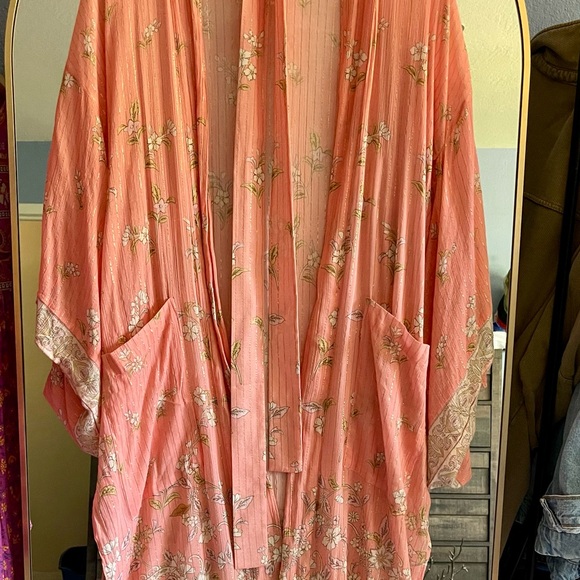 Spell Hendrix Robe - Picture 10 of 10